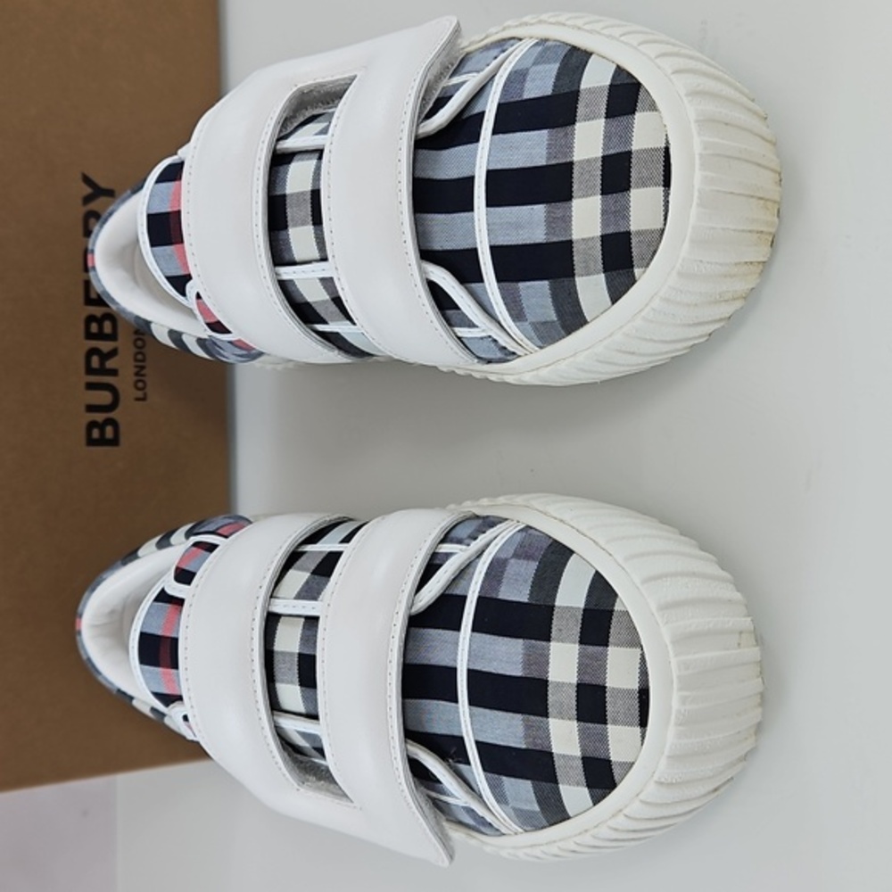 Burberry's Unisex Checkerboard Velcro Strap Trainers Sneakers Size 30 - Picture 7 of 12